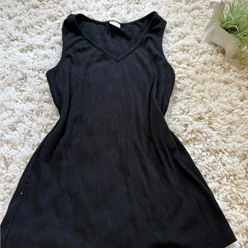 WIHOLL Black Ribbed Tank Top - Picture 2 of 5